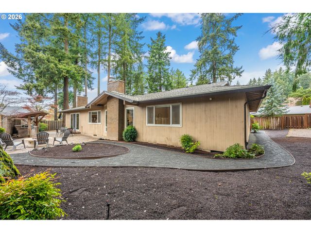 11380 Sw FOOTHILL Dr, Portland, OR 97225