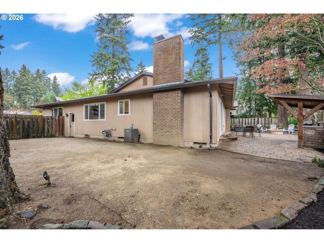 11380 Sw FOOTHILL Dr, Portland, OR 97225