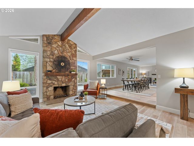 11380 Sw FOOTHILL Dr, Portland, OR 97225