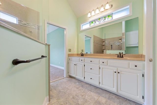 2536 SW KRISTIN Drive, Lee's Summit, MO 64082