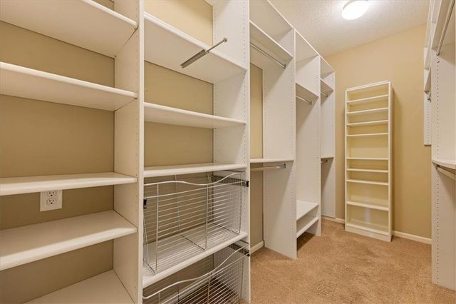 2536 SW KRISTIN Drive, Lee's Summit, MO 64082