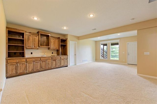 2536 SW KRISTIN Drive, Lee's Summit, MO 64082