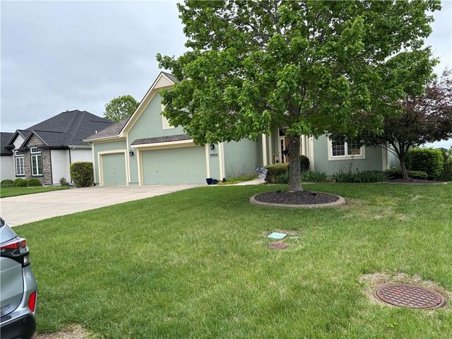 2536 SW KRISTIN Drive, Lee's Summit, MO 64082