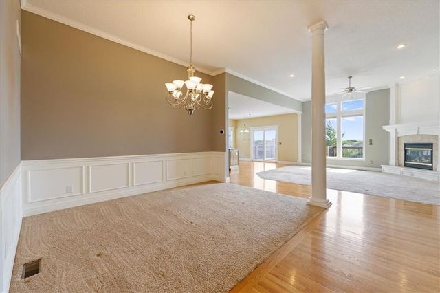2536 SW KRISTIN Drive, Lee's Summit, MO 64082