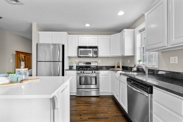 10 Saco St 4, Boston, MA 02122