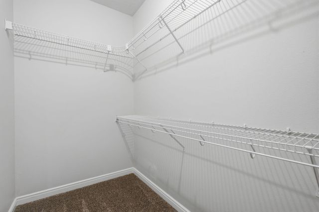 1628 S Charing Road, Springfield, MO 65809