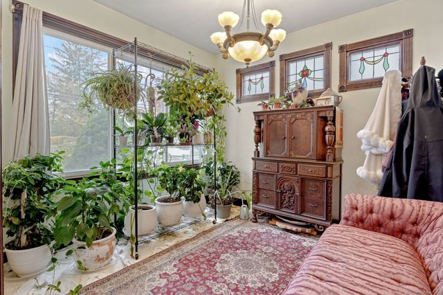 39 Forbes Place, East Haven, CT 06512