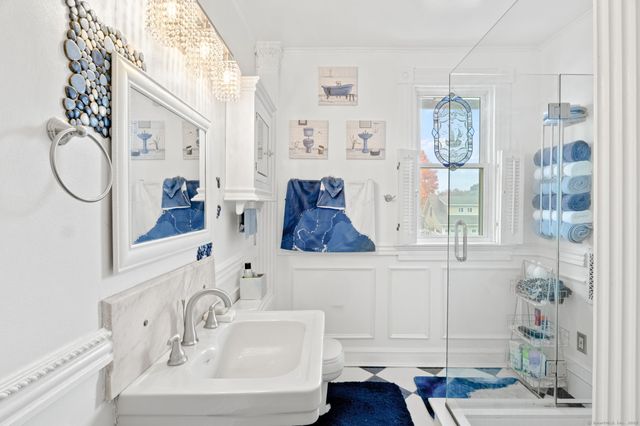 39 Forbes Place, East Haven, CT 06512