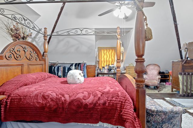 39 Forbes Place, East Haven, CT 06512