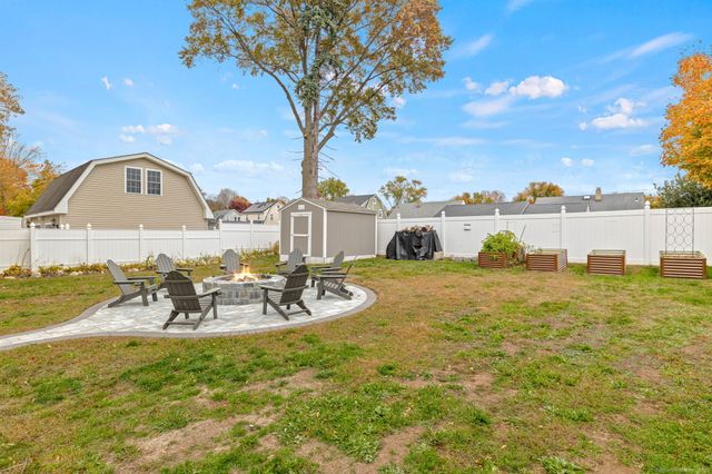 39 Forbes Place, East Haven, CT 06512