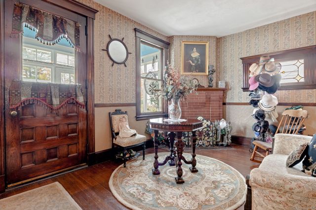 39 Forbes Place, East Haven, CT 06512