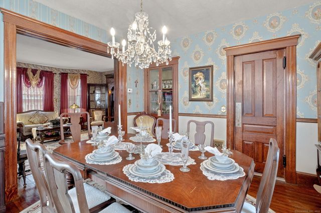 39 Forbes Place, East Haven, CT 06512