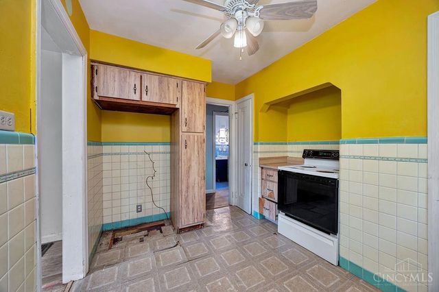1438 Robinwood Avenue, Cincinnati, OH 45237