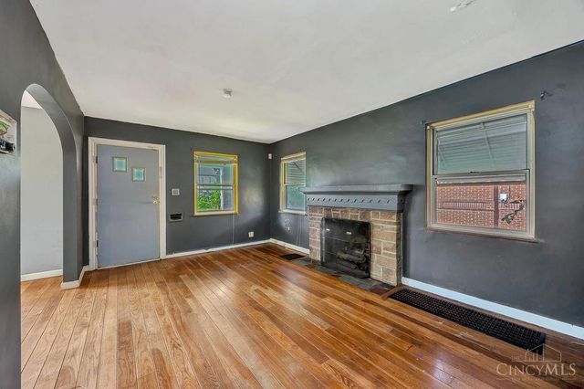 1438 Robinwood Avenue, Cincinnati, OH 45237