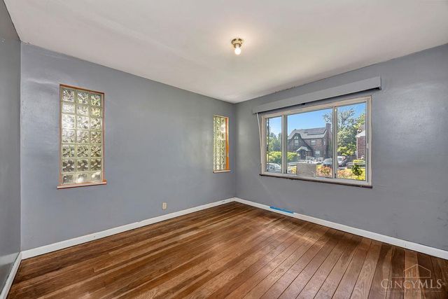 1438 Robinwood Avenue, Cincinnati, OH 45237