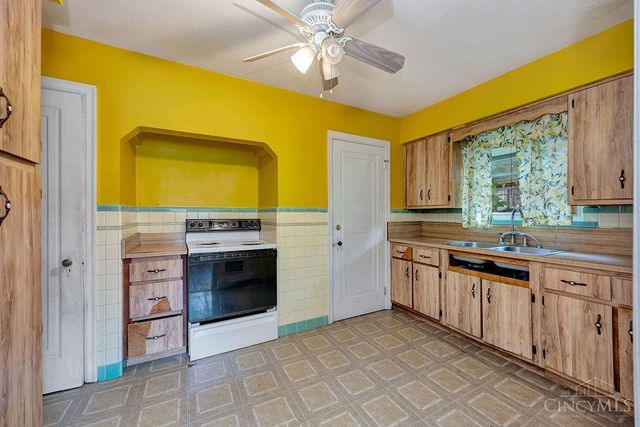 1438 Robinwood Avenue, Cincinnati, OH 45237