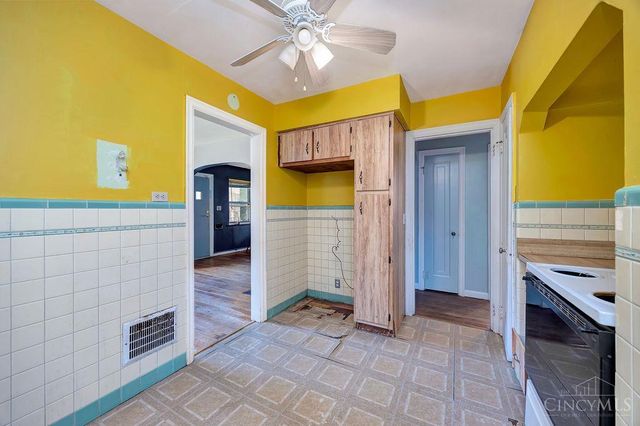 1438 Robinwood Avenue, Cincinnati, OH 45237