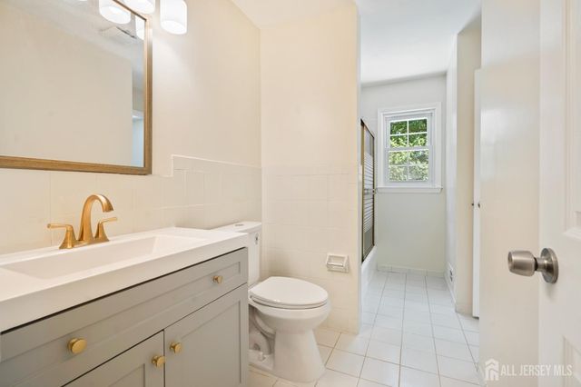 55 Ferris Road, Edison, NJ 08817