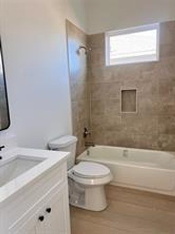 265 County Road 3371a, Cleveland, TX 77327