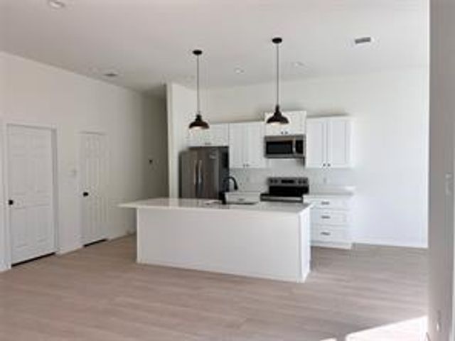 265 County Road 3371a, Cleveland, TX 77327