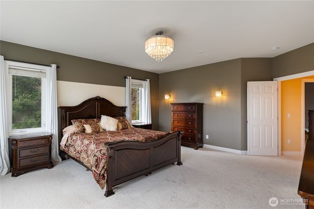 865 Burlington Heights Drive, Burlington, WA 98233