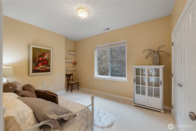 865 Burlington Heights Drive, Burlington, WA 98233