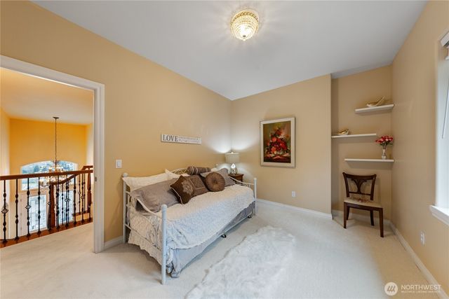 865 Burlington Heights Drive, Burlington, WA 98233