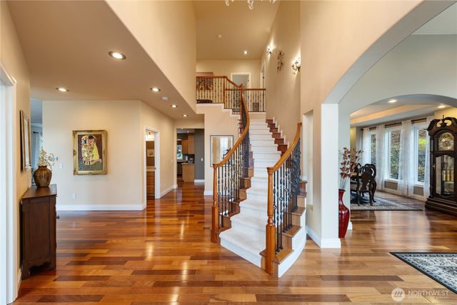 865 Burlington Heights Drive, Burlington, WA 98233