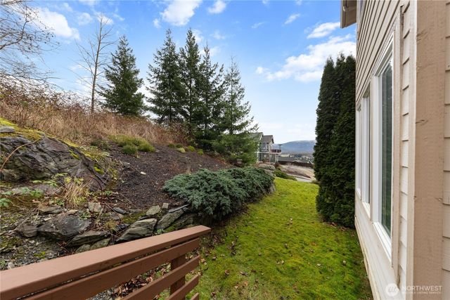 865 Burlington Heights Drive, Burlington, WA 98233