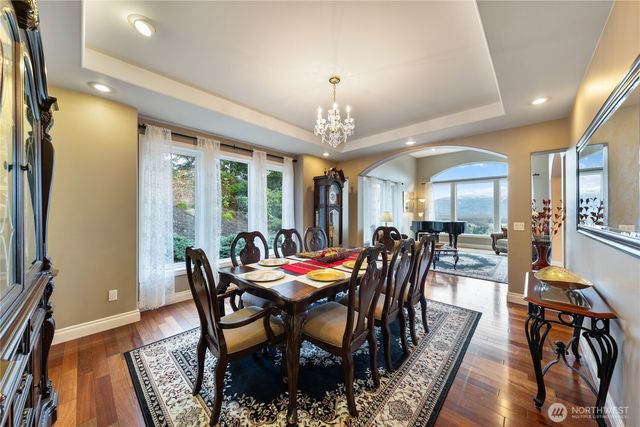 865 Burlington Heights Drive, Burlington, WA 98233