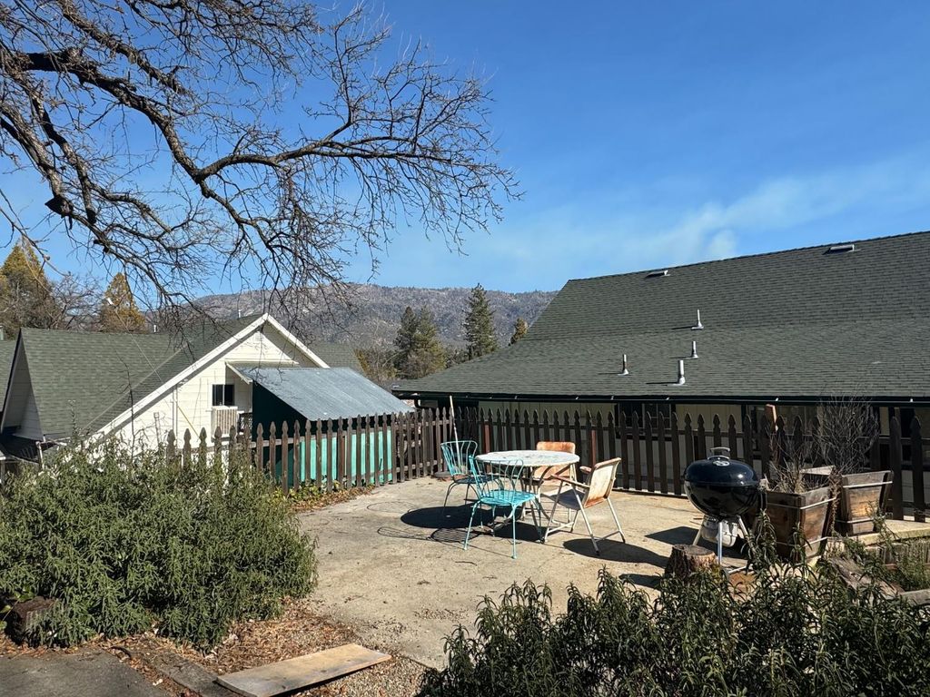 Image 16 of property listing at 32926 Road 222, North Fork, CA 93643