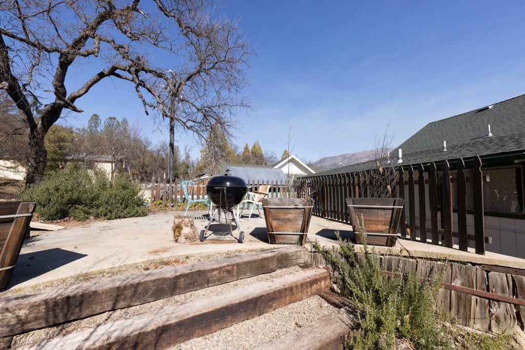Image 17 of property listing at 32926 Road 222, North Fork, CA 93643