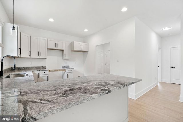 425 PALOMINO DR, Louisa, VA 23093