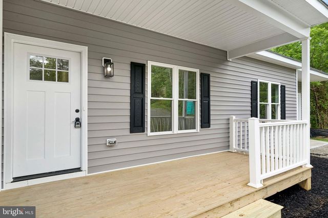 425 PALOMINO DR, Louisa, VA 23093