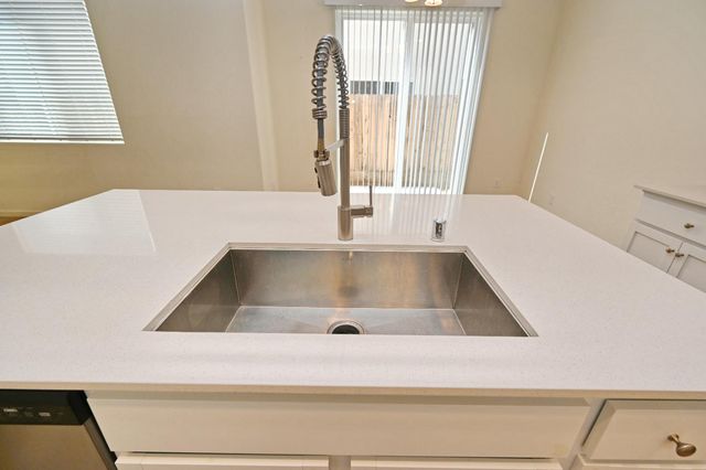 2273 N Raleigh Drive, Fresno, CA 93727