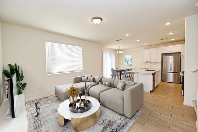 2273 N Raleigh Drive, Fresno, CA 93727