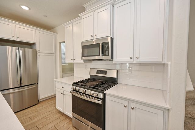 2273 N Raleigh Drive, Fresno, CA 93727