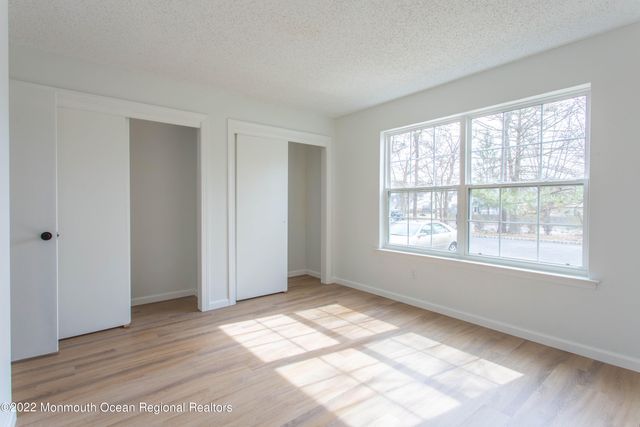 70 Diane Drive, Tinton Falls, NJ 07753