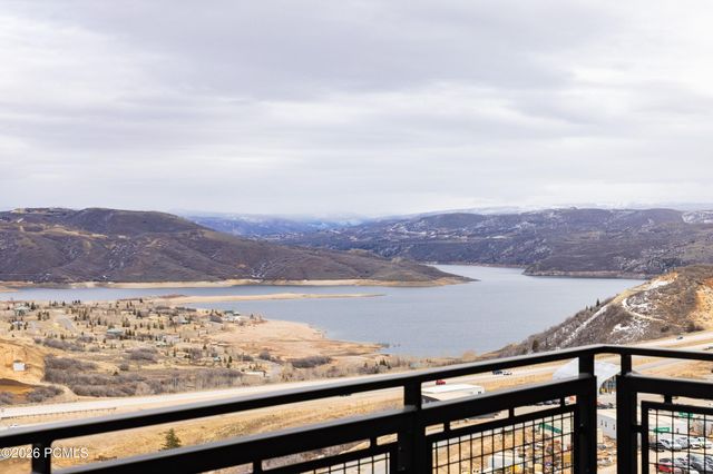 1702 W Glencoe Mountain Way 7048, Park City, UT 84060