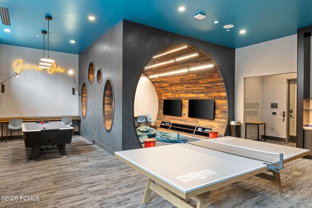 1702 W Glencoe Mountain Way 7048, Park City, UT 84060