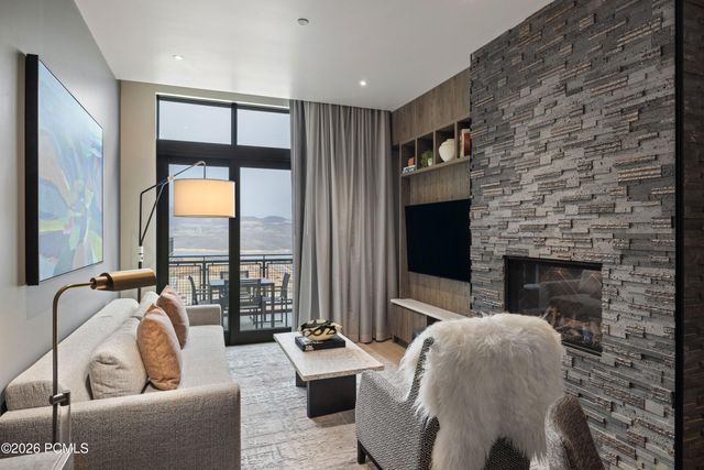 1702 W Glencoe Mountain Way 7048, Park City, UT 84060