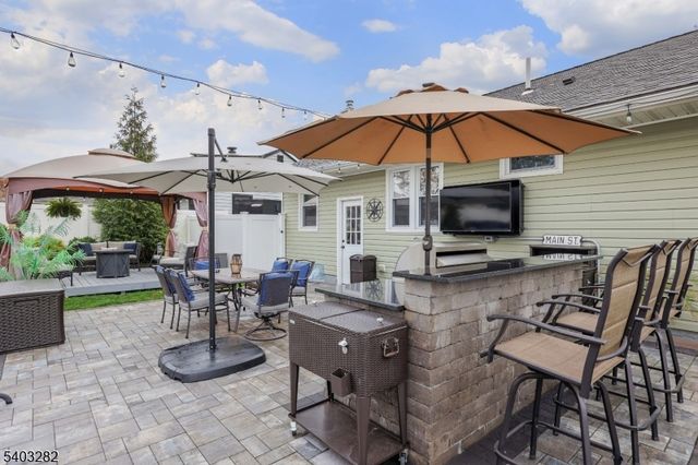 262 Valley Rd, Clark Twp., NJ 07066