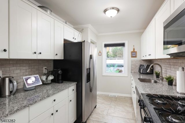 262 Valley Rd, Clark Twp., NJ 07066