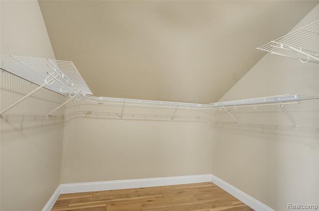 2420 Fisher Road, Howell, MI 48855