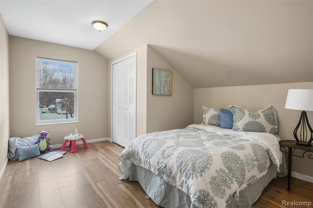 2420 Fisher Road, Howell, MI 48855