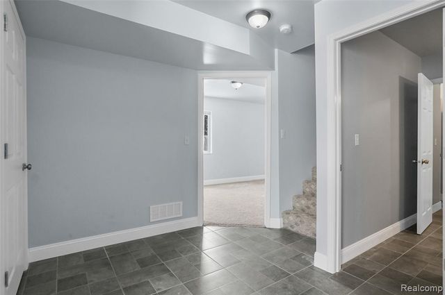 2420 Fisher Road, Howell, MI 48855