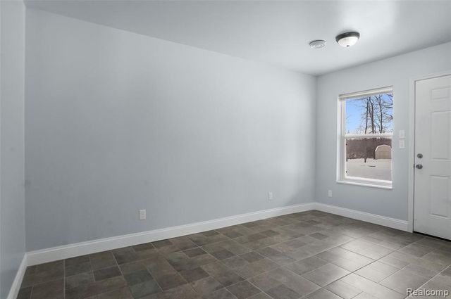 2420 Fisher Road, Howell, MI 48855