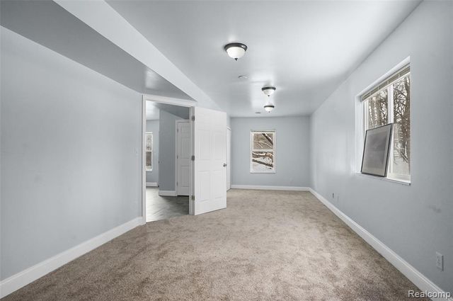 2420 Fisher Road, Howell, MI 48855