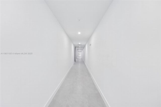 504 NW 1st Ave, Hallandale Beach, FL 33009