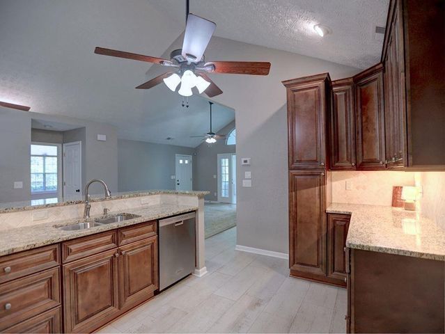 3822 Vineyards Lake Circle NW 16, Kennesaw, GA 30144
